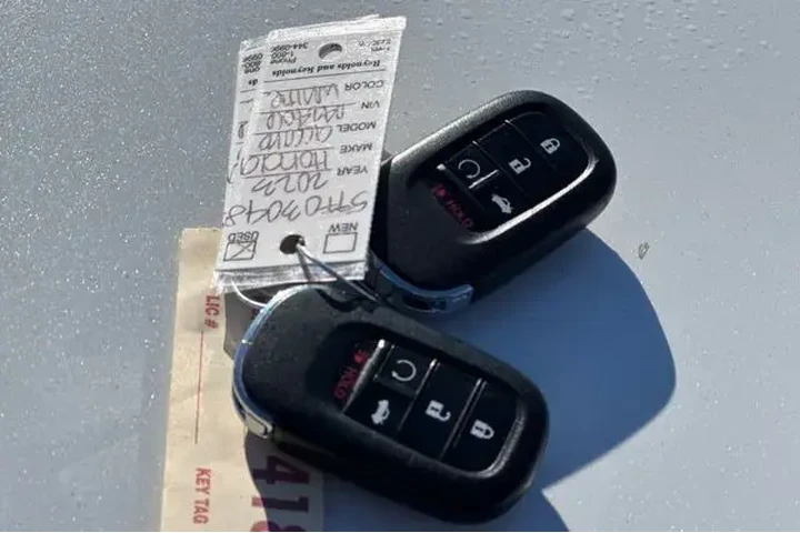 $24491 : Honda Accord 2023 EX 4dr Sed image 10