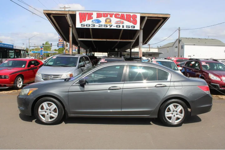 $9995 : 2010 Accord Sdn 4dr I4 Auto LX image 3