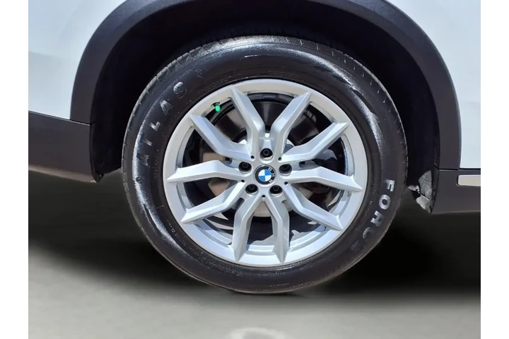 $28495 : BMW X5 2021 sDrive40i 4dr Sp image 9