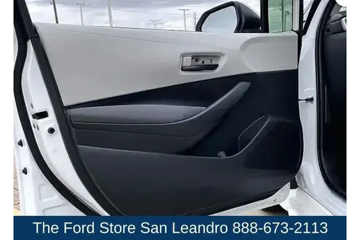 $19950 : Toyota Corolla Hybrid 2021 L image 8