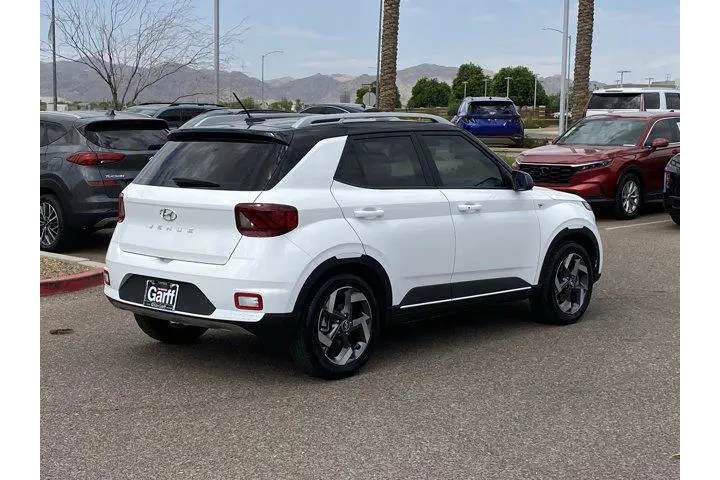 $19574 : Hyundai VENUE 2023 Limited 4 image 3