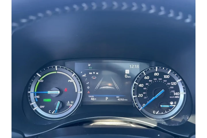 $38989 : 2021 Highlander Hybrid Limited image 3