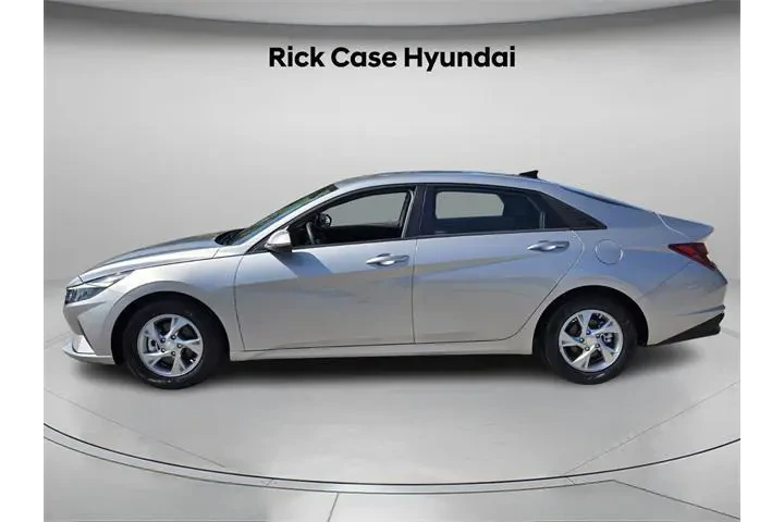 $15995 : Hyundai ELANTRA 2023 SE 4dr image 3