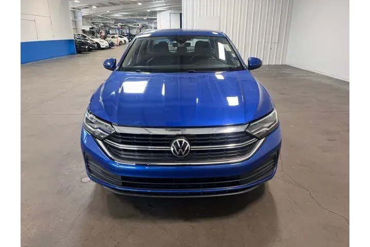 $18974 : Volkswagen Jetta 2024 SE 4dr image 8