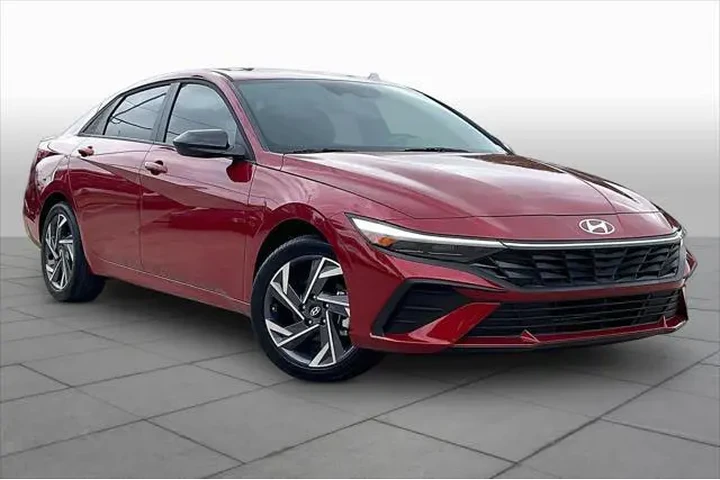 $22812 : Hyundai ELANTRA 2025 SEL Spo image 3