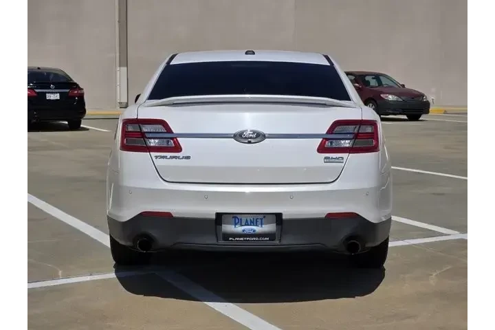 $12385 : Ford Taurus 2018 AWD SHO 4dr image 6