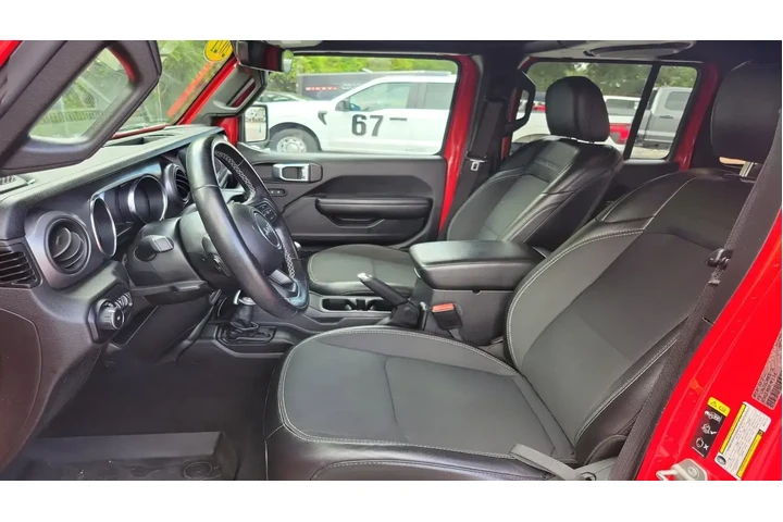 $22495 : Jeep Wrangler Unlimited 2021 image 9