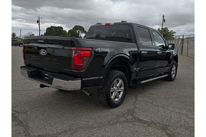 $38595 : Ford F-150 2024 4x4 XLT 4dr image 3
