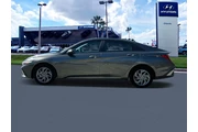 $18823 : Hyundai ELANTRA 2024 SEL 4dr thumbnail
