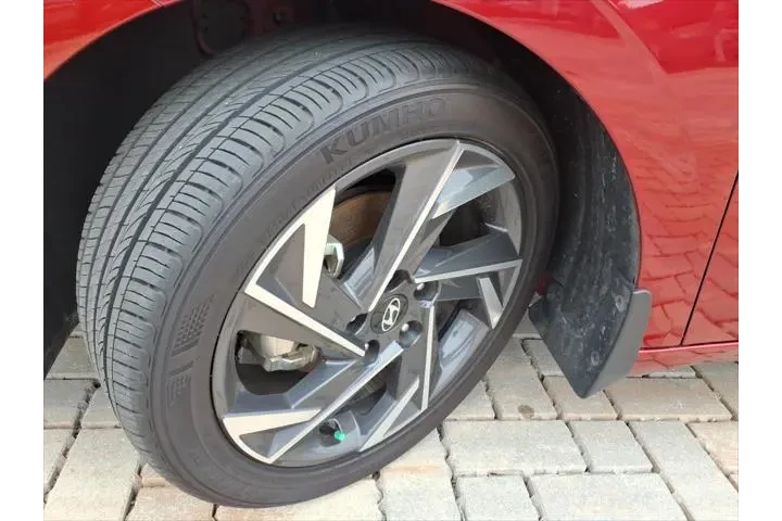 $26990 : Hyundai ELANTRA 2025 SEL Con image 9