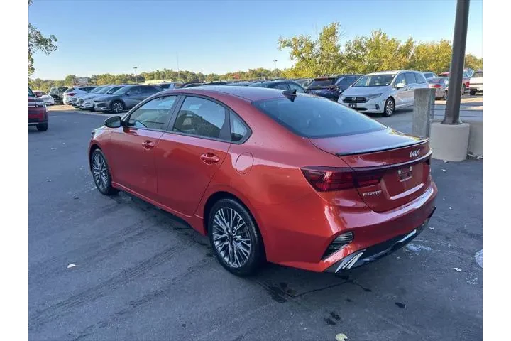 $16900 : Kia Forte 2023 GT-Line 4dr S image 6