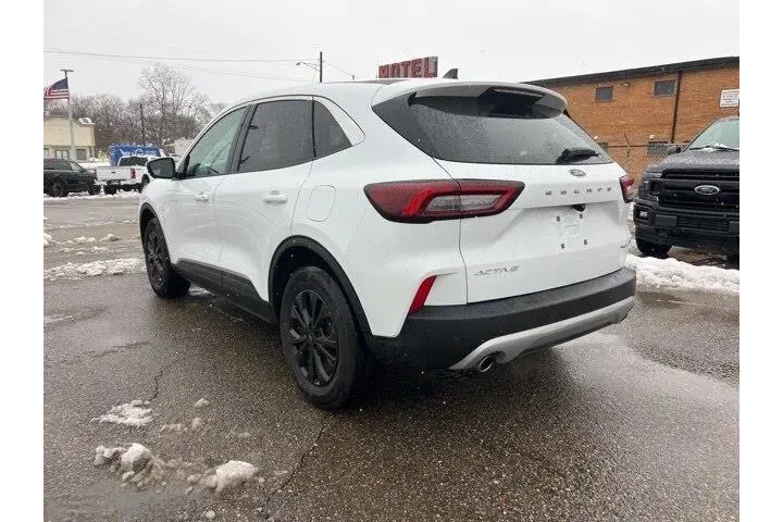 $21999 : Ford Escape 2023 AWD Active image 6