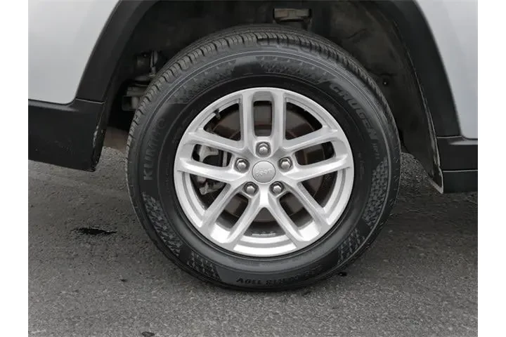 $25999 : Jeep Grand Cherokee L 2023 4 image 5