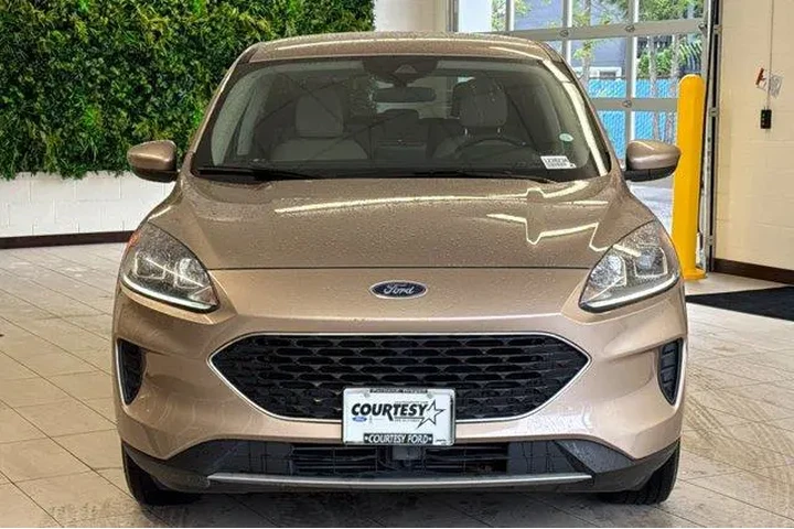 $17397 : Ford Escape 2020 AWD SE 4dr image 9