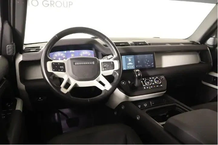 $39887 : Land Rover Defender 2020 AWD image 2