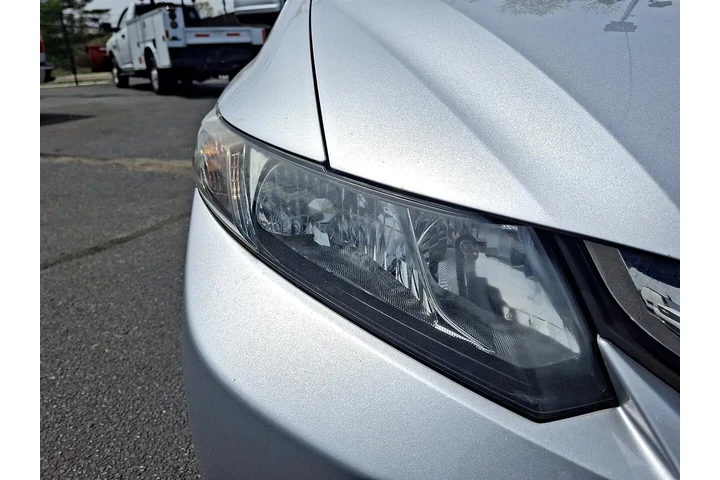 $12800 : 2015 Civic LX Sedan 5-Speed MT image 9