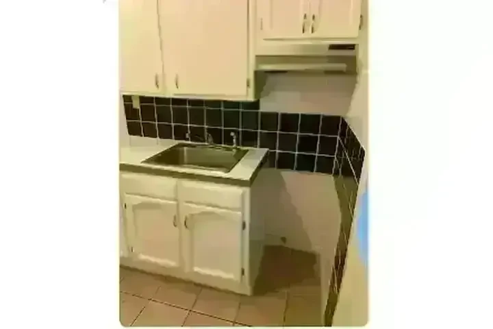 $1145 : L.A. FIGUEROA/ IMPERIAL  APTO image 1