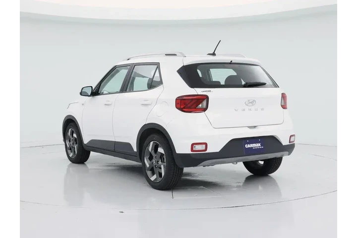 $17998 : Hyundai VENUE 2023 SEL 4dr C image 2