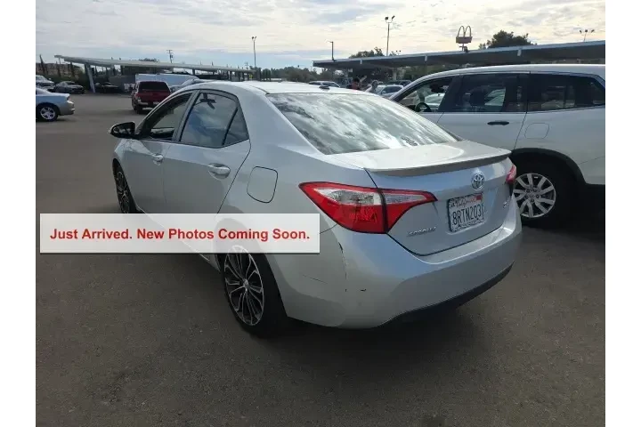 $13800 : Toyota Corolla 2015 S 4dr Se image 4