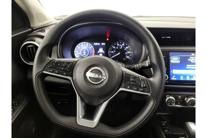 $18998 : Nissan Kicks 2024 SV 4dr Cro image 10