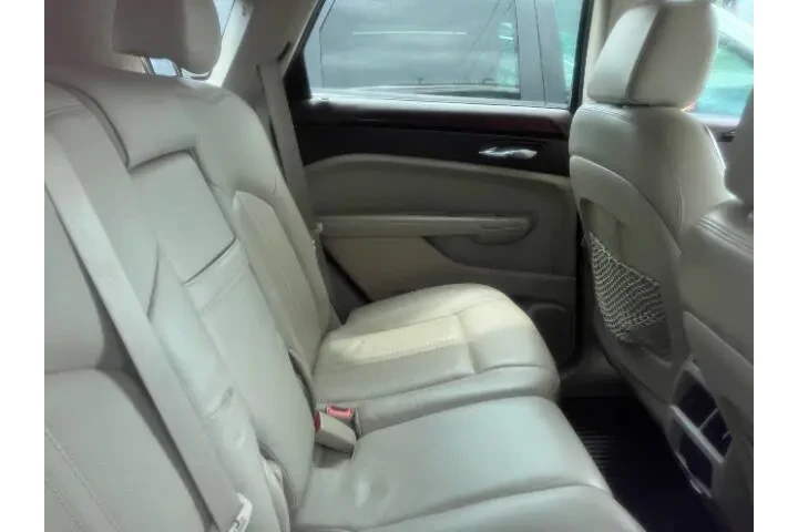 $9550 : 2011 SRX Luxury Collection image 9