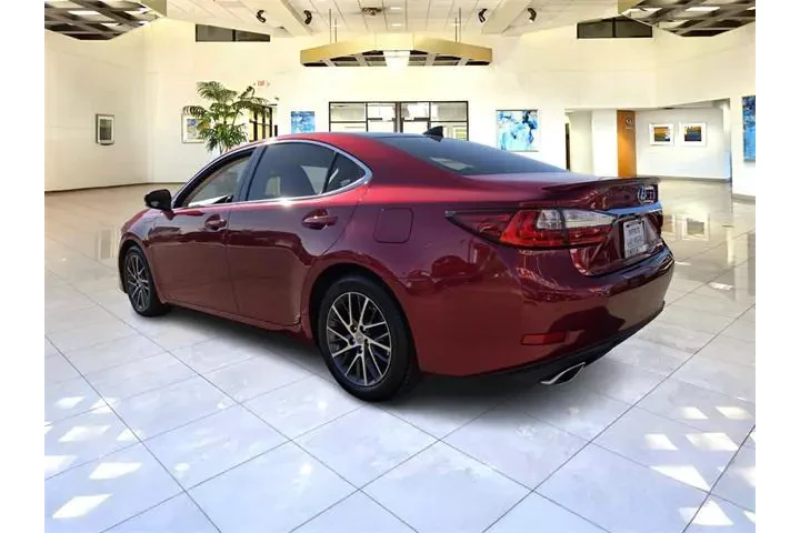 $27400 : Lexus ES 350 2017 4dr Sedan image 5