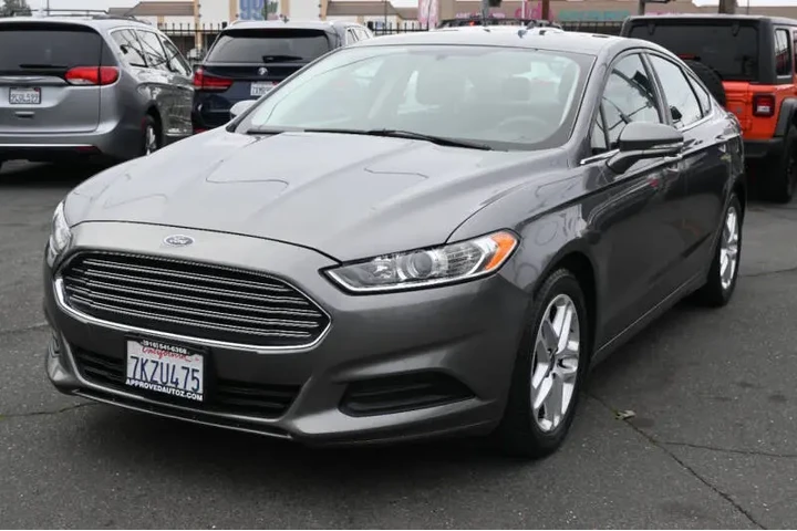 $4998 : 2014 Fusion SE image 3
