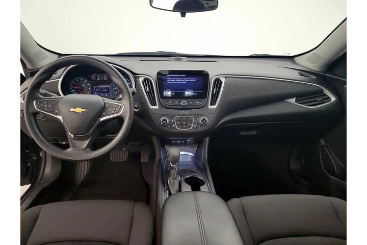 $16998 : Chevrolet Malibu 2023 LT 4dr image 9