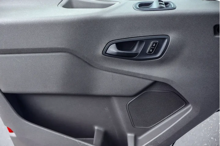 $40000 : Ford Transit 2023 AWD 250 3d image 9