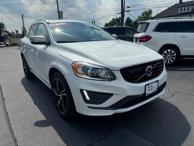 $21995 : 2017 VOLVO XC60 image 2