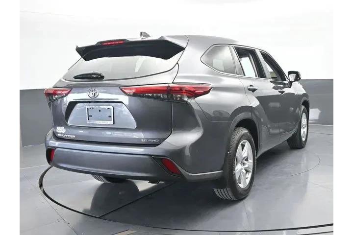 $29598 : Toyota Highlander 2023 AWD L image 5