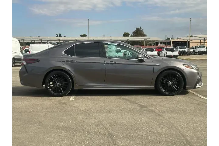 $25000 : Toyota Camry Hybrid 2021 XSE image 2