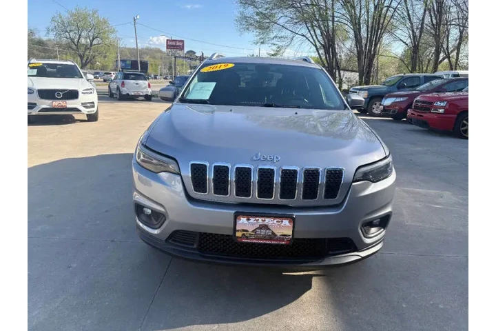 $10950 : 2019 Cherokee Latitude Plus image 3