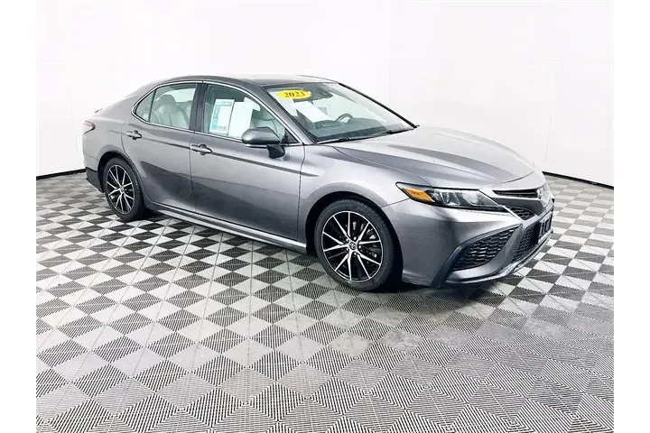 $23500 : Toyota Camry 2023 SE 4dr Sed image 1