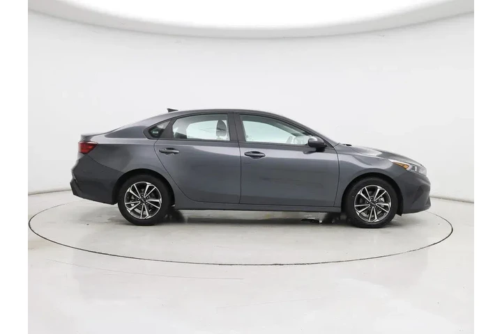 $16998 : Kia Forte 2024 LXS 4dr Sedan image 7