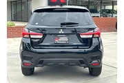 $21299 : Mitsubishi Outlander Sport 2 thumbnail