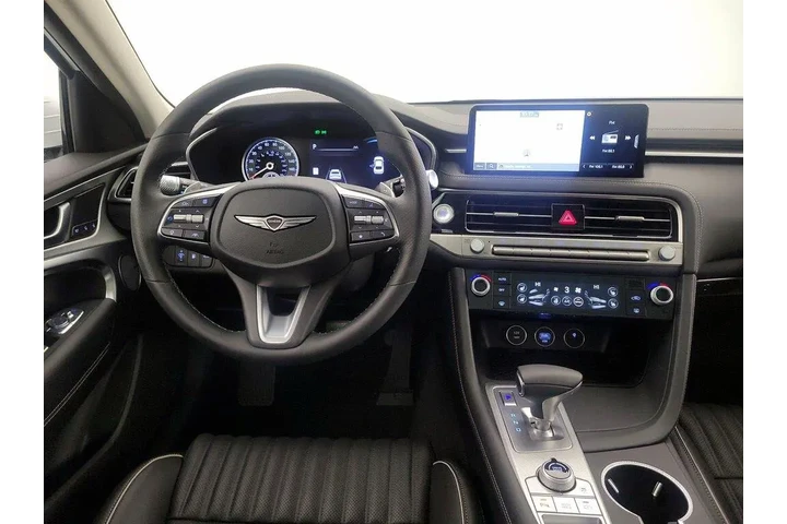 $39998 : Genesis G70 2026 2.5T Presti image 10