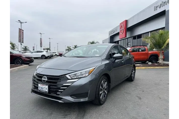 $17981 : Nissan Versa 2025 SV 4dr Sed image 3