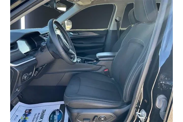 $25000 : Jeep Grand Cherokee L 2023 4 image 9