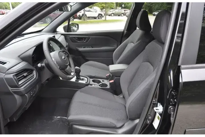 $30990 : Subaru Forester 2025 AWD Pre image 9