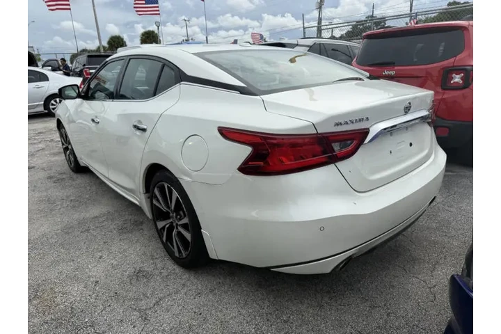 $7800 : 2017 Maxima 3.5 SL image 5
