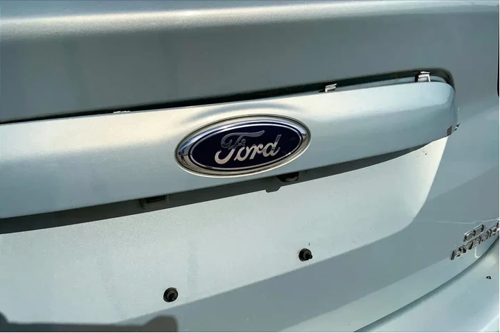 $8447 : Ford C-MAX Hybrid 2013 SEL 4 image 5