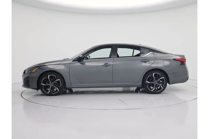 $21998 : Nissan Altima 2023 2.5 SR 4d image 3