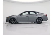 $21998 : Nissan Altima 2023 2.5 SR 4d thumbnail