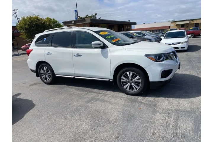 $11999 : 2017 Pathfinder SV image 4