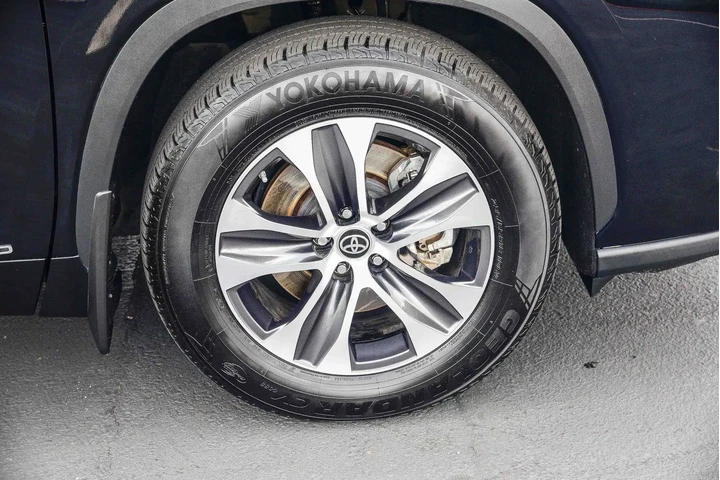 $34945 : Toyota Highlander Hybrid 202 image 10