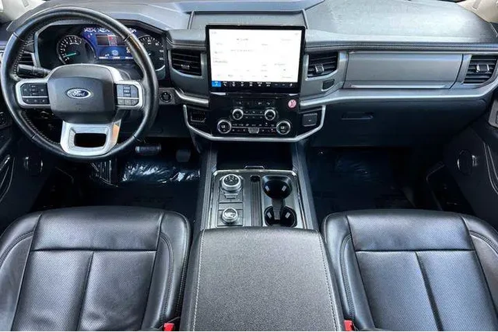$39986 : Ford Expedition MAX 2024 4x4 image 5