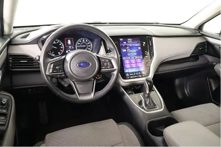 $20223 : Subaru Outback 2020 AWD Prem image 2