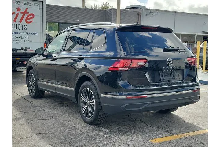 $20990 : Volkswagen Tiguan 2024 Wolfs image 3