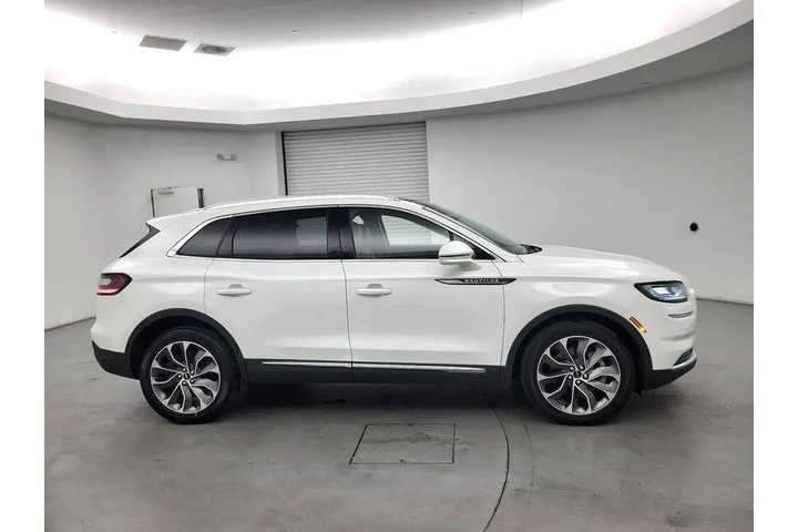 $33998 : Lincoln Nautilus 2022 AWD Re image 4